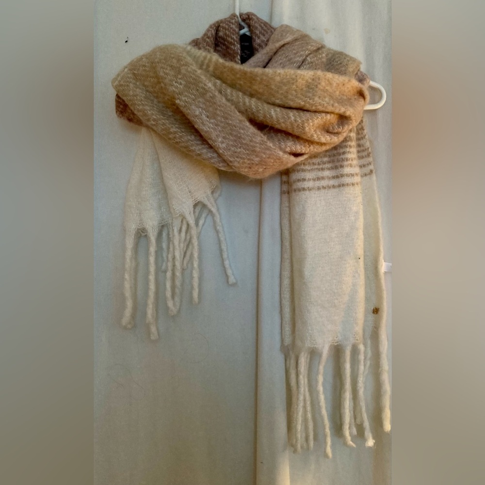 LC Lauren Conrad Cream & Tan Oversized Fringed Scarf Size 18โ x 90โ - Picture 3 of 7